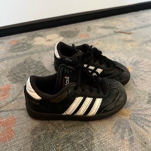 Toddler Adidas Sambas 8